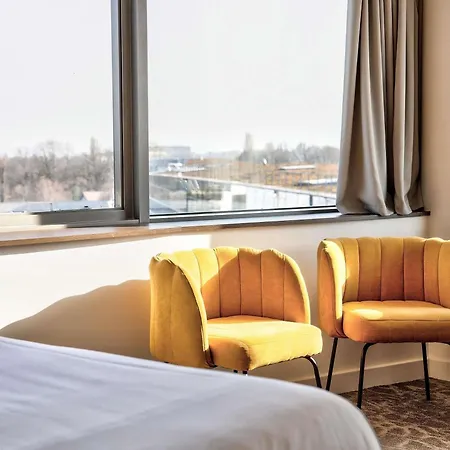 Ibis Styles Saint Julien En Genevois Vitam 3* Neydens