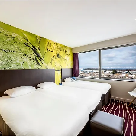 Hotel Ibis Styles Saint Julien En Genevois Vitam Neydens